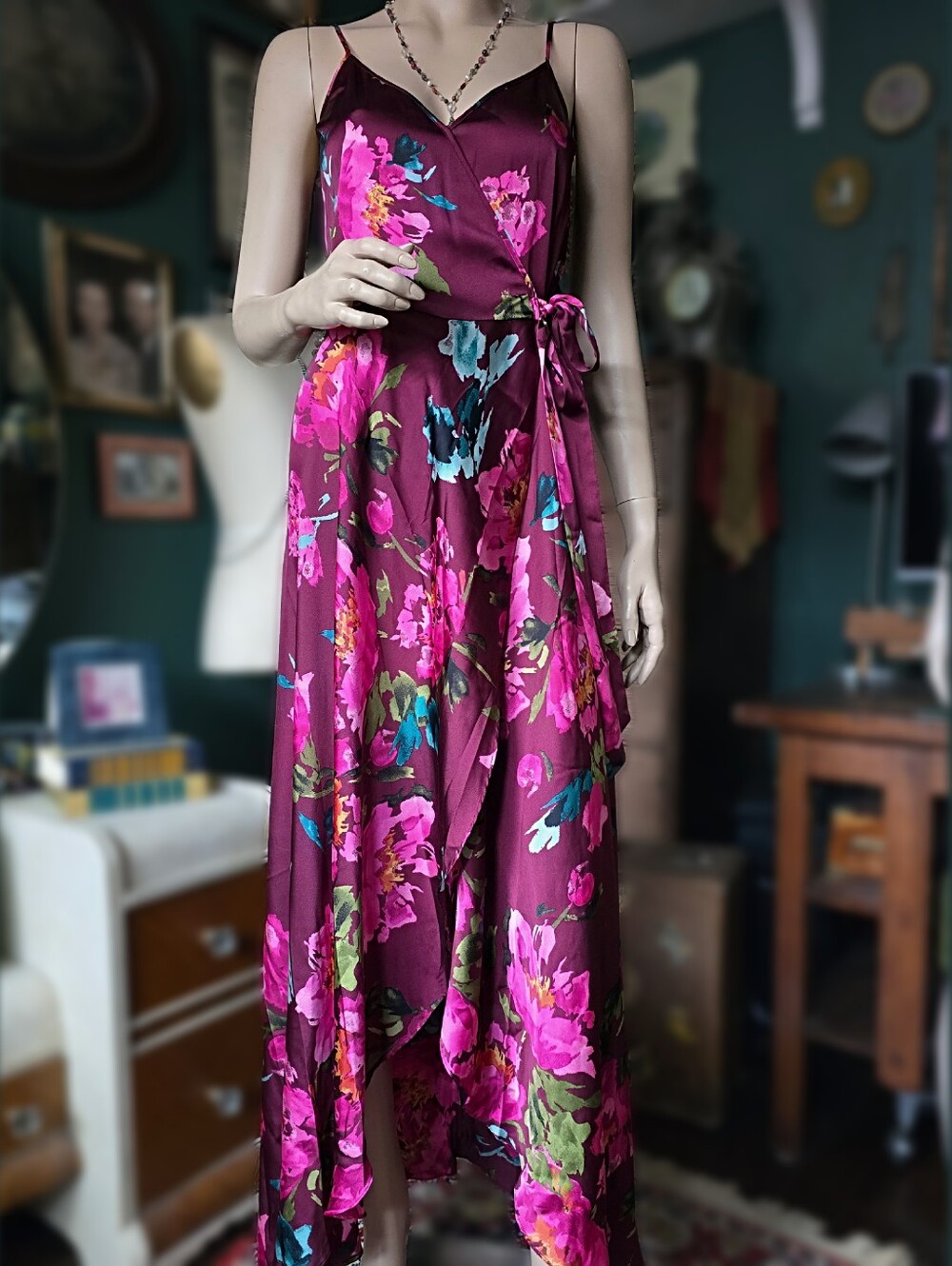 Xhiliration magenta satin floral print faux wrap dress womens Med